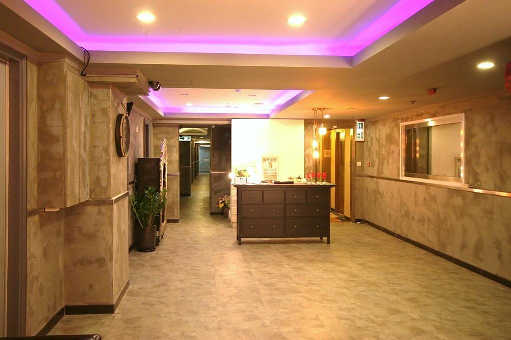 S3 Hotel Гонконг Экстерьер фото