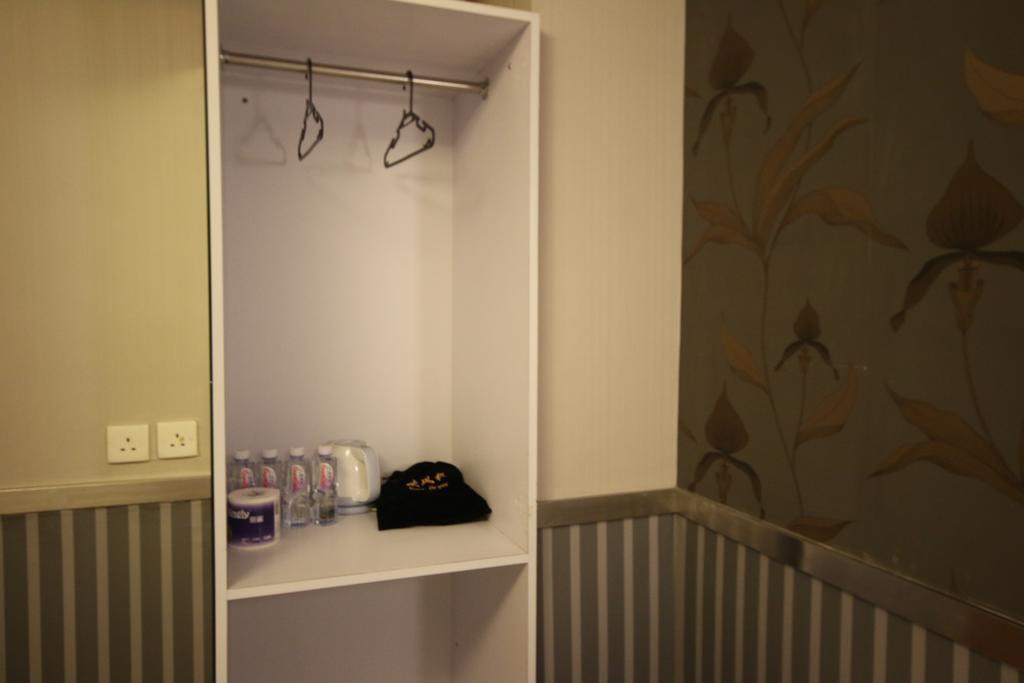 S3 Hotel Гонконг Экстерьер фото