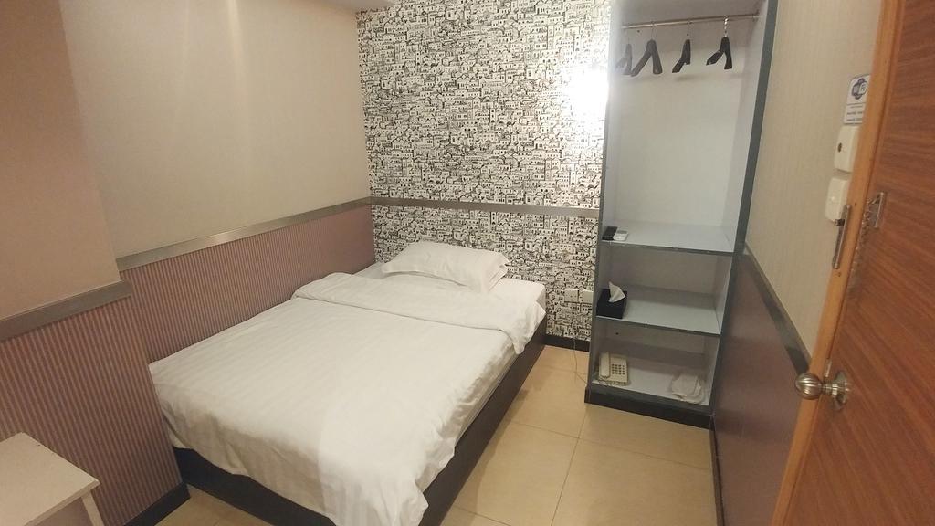 S3 Hotel Гонконг Экстерьер фото